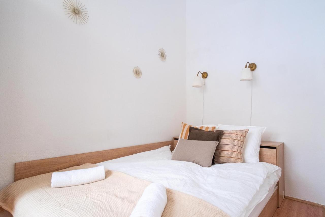 Appartement Very Central 1-Br Apt With Patio à Budapest Extérieur photo